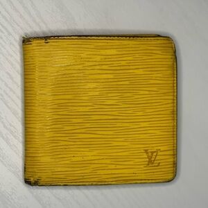 Louis Vuitton Men’s Bi-Fold Wallet Yellow Epi Leather